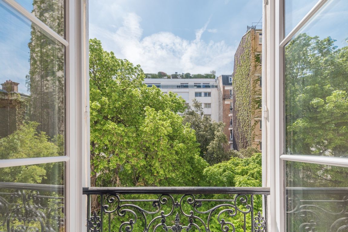 appartement 4 pièces en vente sur PARIS (75007)