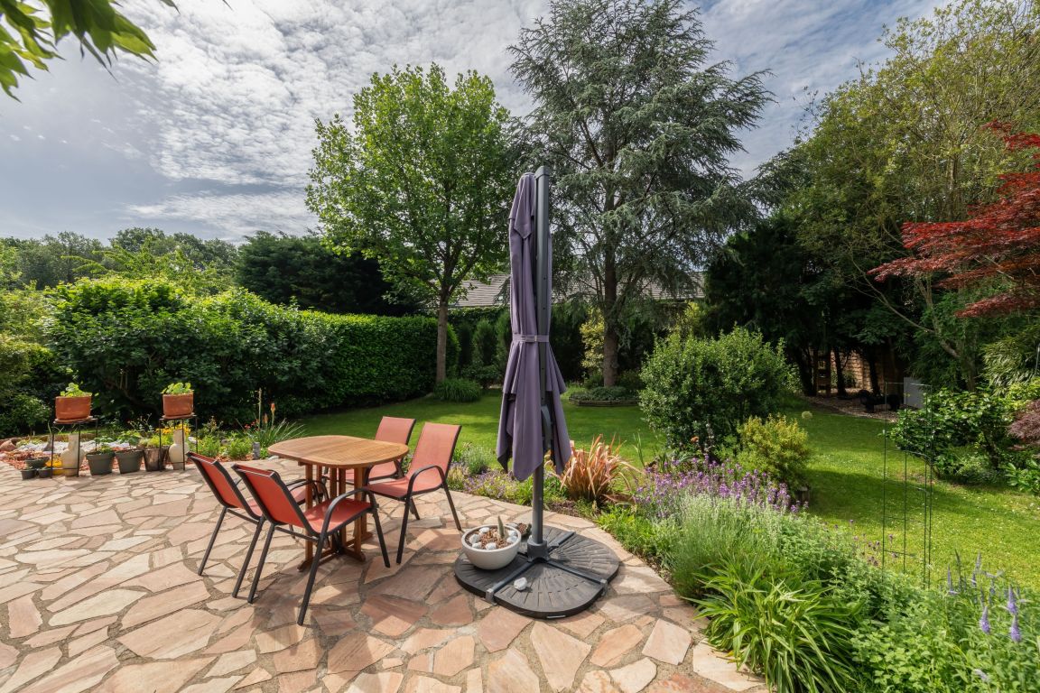 maison 6 pièces en vente sur LE MESNIL ST DENIS (78320)